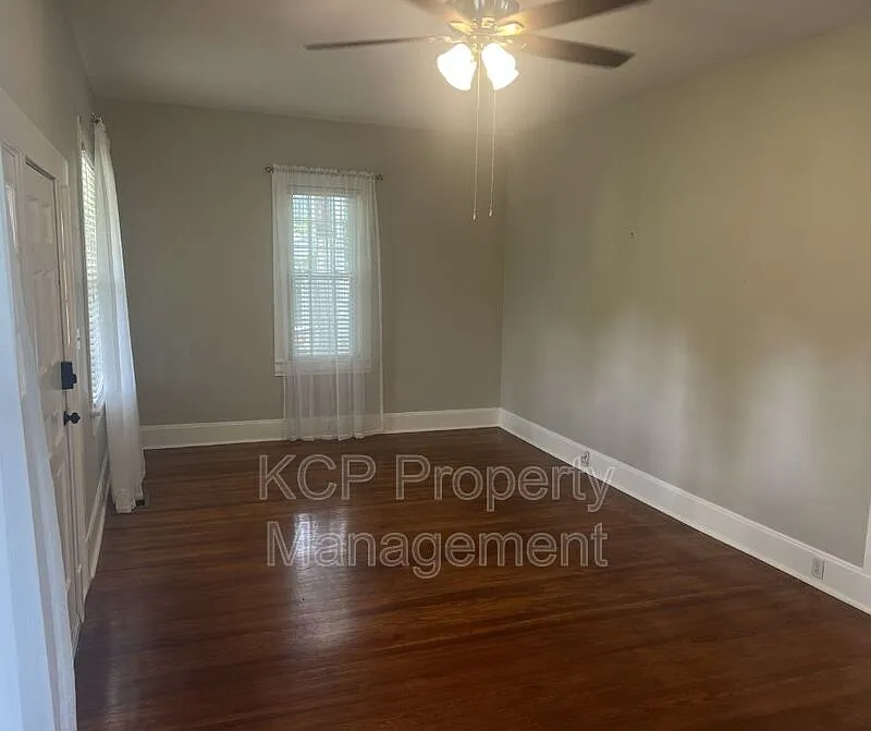 3 bed, 2.0 bath, 1634 sqft, $1,600 — Photo 4