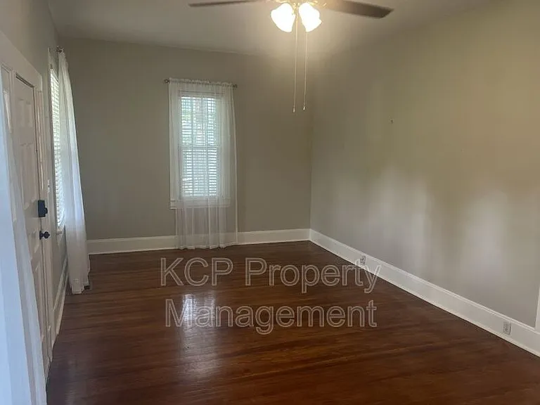 3101 Park Ave — Photo 4
