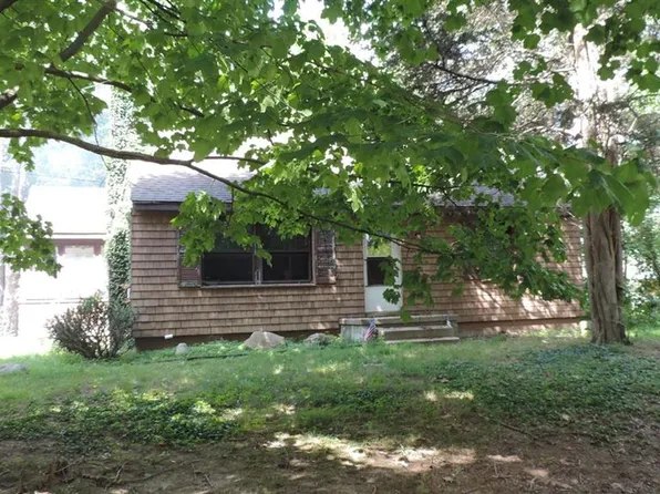 631 N Wagner Rd, Ann Arbor, MI 48103