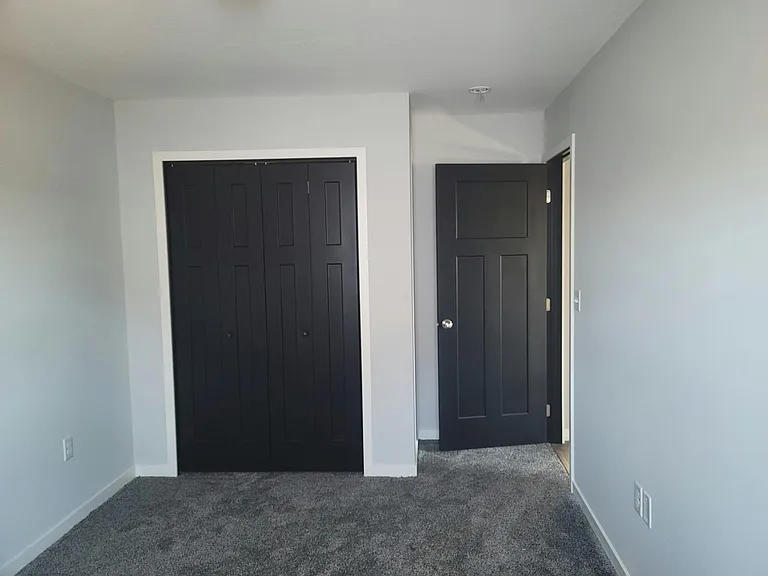 1931 Brownell St — Photo 16