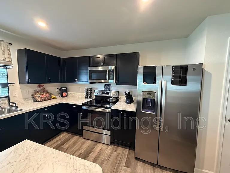 436 Forecastle St — Photo 8