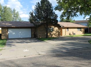 1115 S Bernice St, Spearman, TX 79081