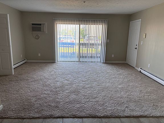 3rd image of 9445 Chalkstone Crse #18-02