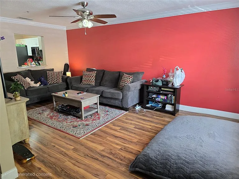 2636 SW 35th Pl #9 — Photo 3
