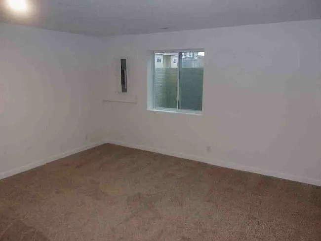 7121 N 167th Ave — Photo 14