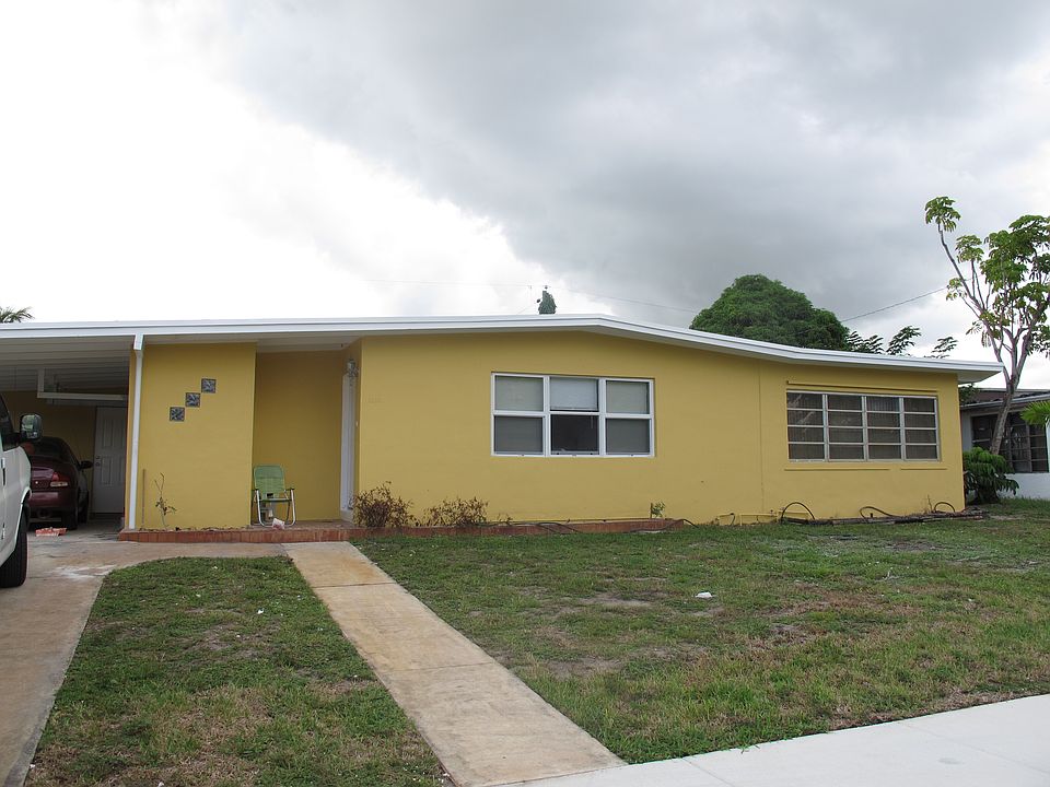 1st image of 1330 NE 41st Dr