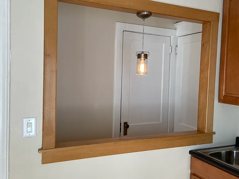 2400 Fremont Ave S #4 — Photo 6