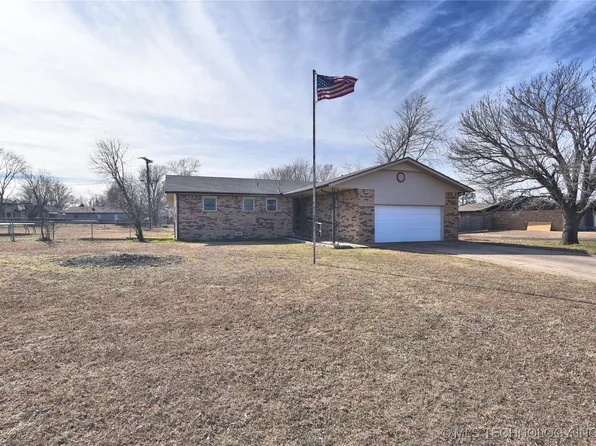 139 Meadow View Dr, Mannford, OK 74044