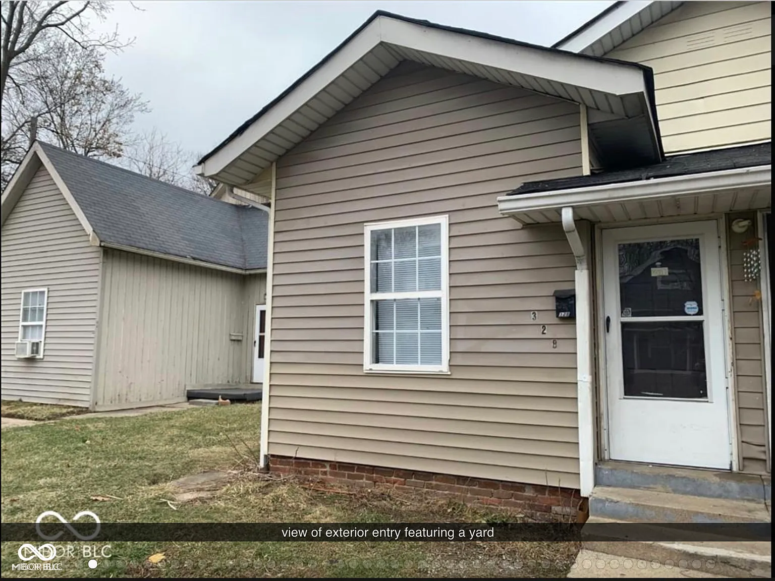 2 bed, 1.0 bath, 808 sqft, $1,150 — Photo 2