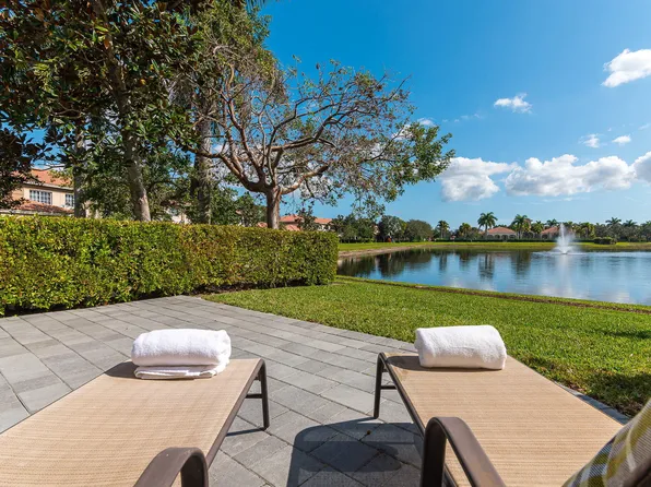 6748 Old Farm Trail, Boynton Beach, FL 33437