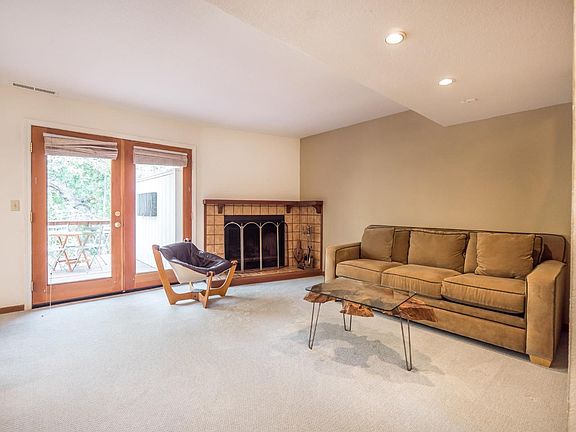 2nd image of 3118 Erin Ln