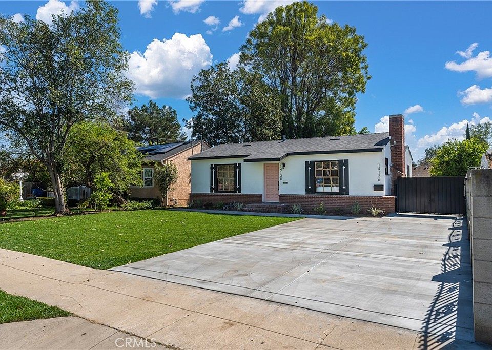 1st image of 14138 Archwood St