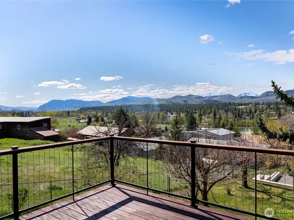 417 Perry Street, Winthrop, WA 98862