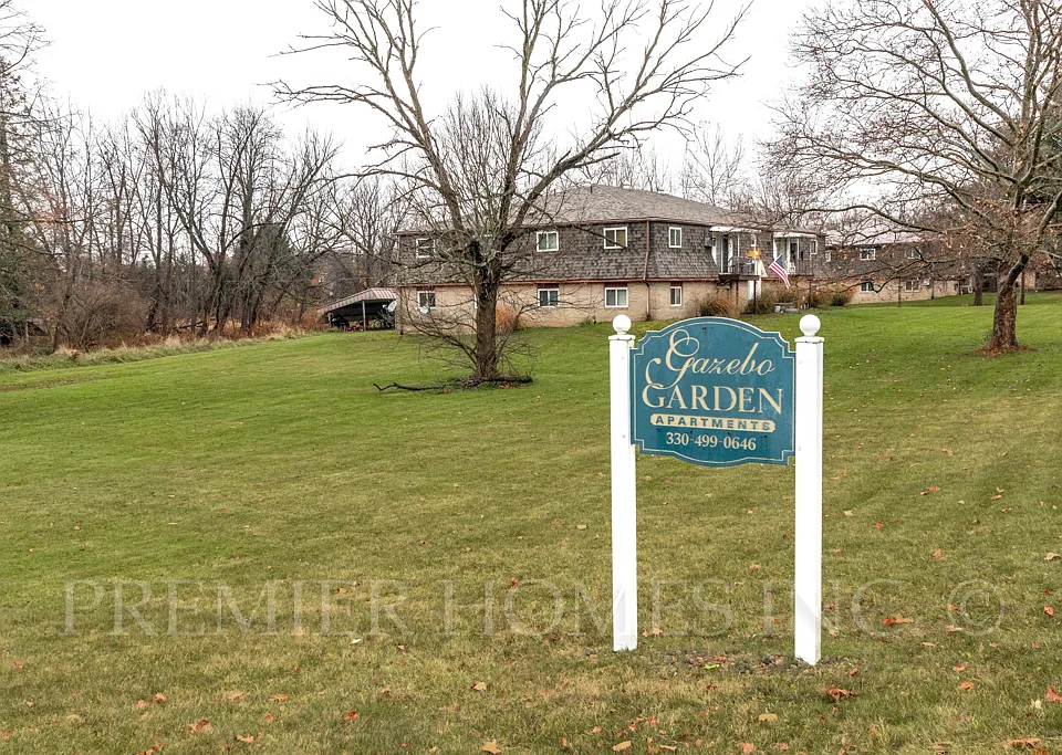 821 Constitution Ave #4