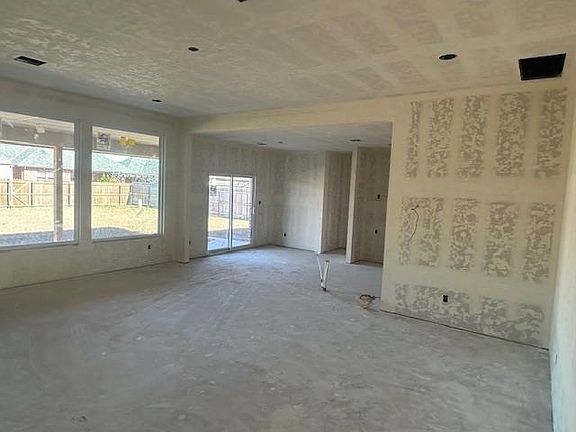 5th image of 2418 NE Falcon Ln