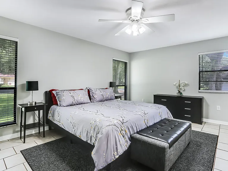 1826 SW 80th Dr — Photo 11