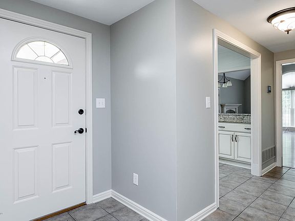 2nd image of 10422 Monticello Forest Cir