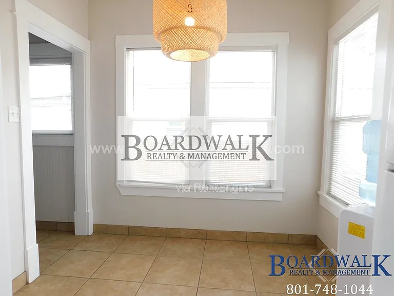 657 E Warnock Ave — Photo 20