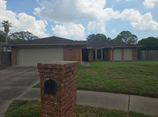 15723 Firthridge Ct, Webster, TX 77598