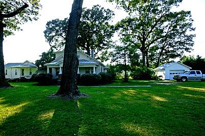 127 Rex Noble Rd... Front view