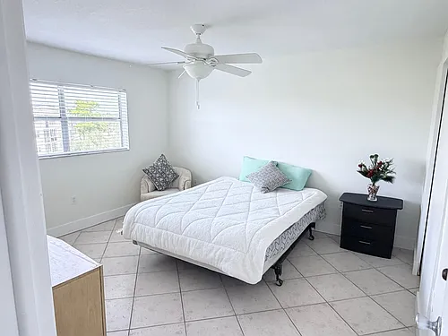 8350 Sunrise Lakes Blvd #310 Photo 1 8350 Sunrise Lakes Blvd #310 Photo 1