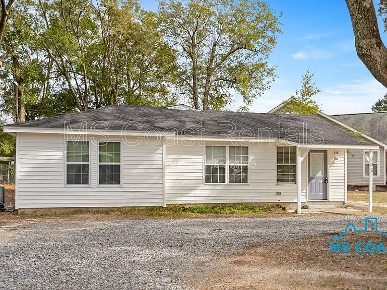 340 Hiller Dr — Photo 1