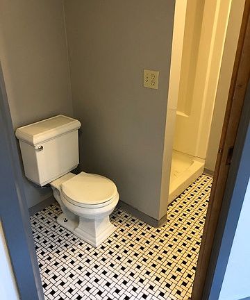 5th image of 705 N Anderson St