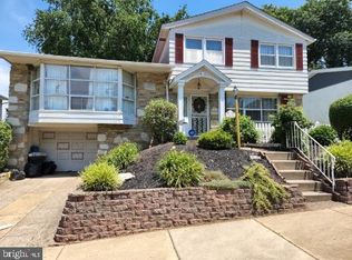 3811 Dorchester Rd, Philadelphia, PA 19154