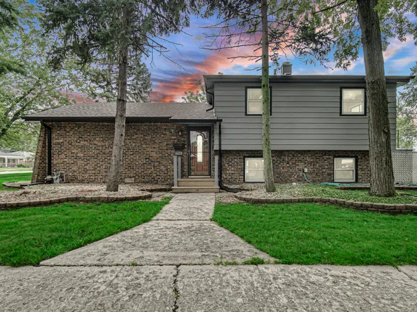17204 Chicago Ave, Lansing, IL 60438