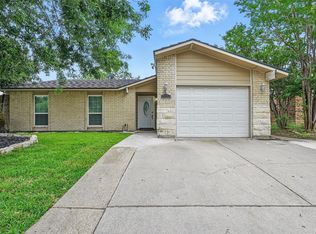 802 Netherland Dr, Arlington, TX 76017