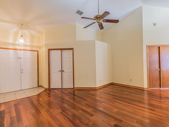 3rd image of 1216 Carrie Wood Dr