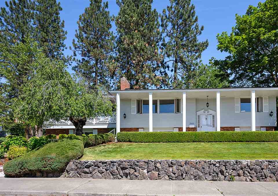 1st image of 7032 N Greenwood Blvd