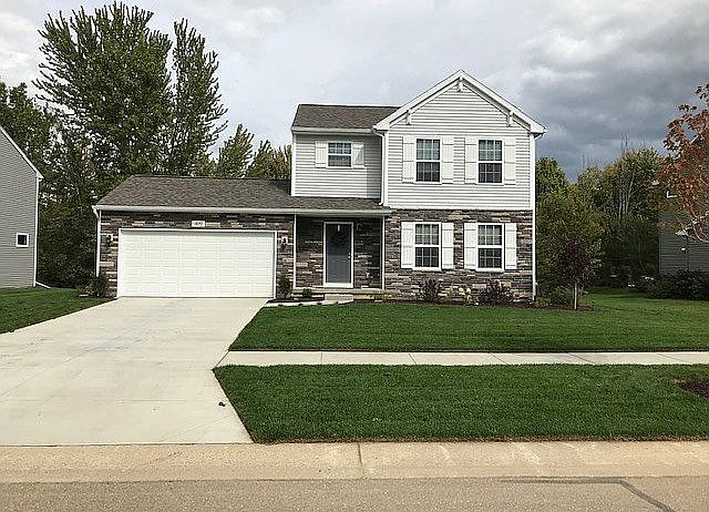 1st image of 409 Knollwood Dr