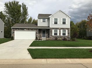409 Knollwood Dr, Ortonville, MI