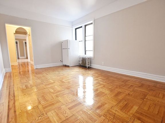 2nd image of 4535 44th St APT 4C