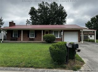 141 Shawnee Est, Winfield, WV 25213