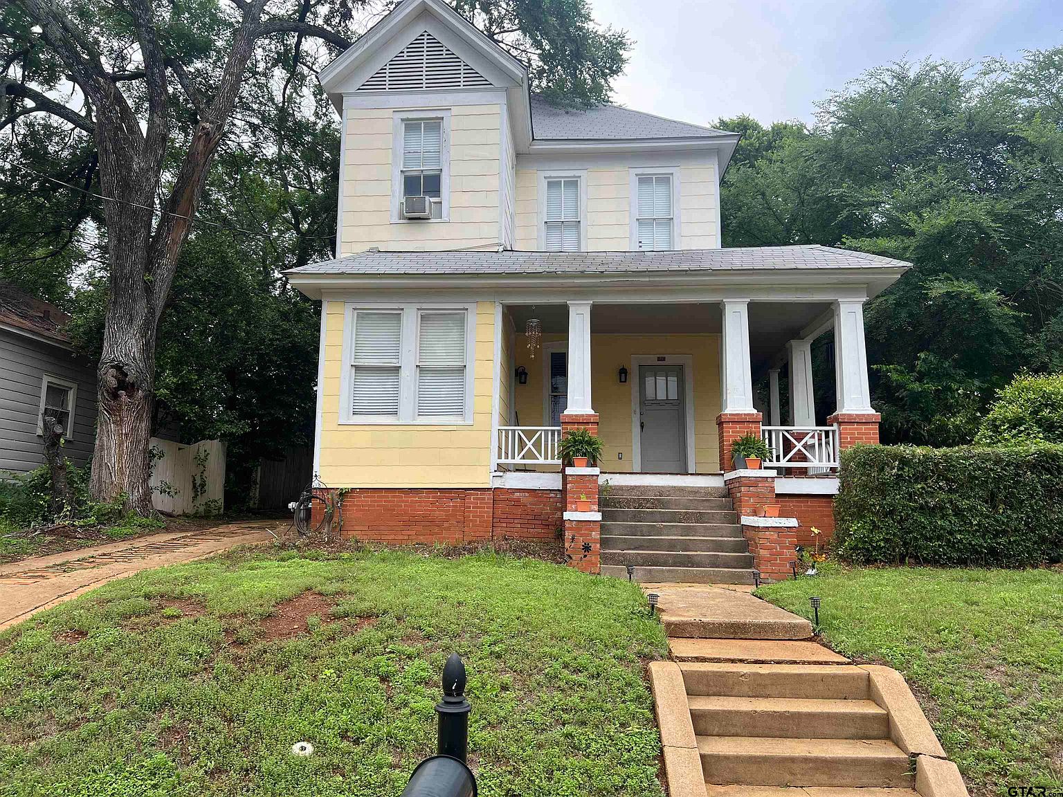 111 W Dallas St, Palestine, TX 75801 | MLS #23006252 | Zillow