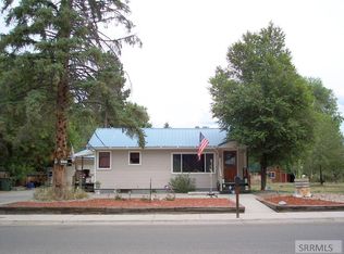 902 Shoup St, Salmon, ID 83467