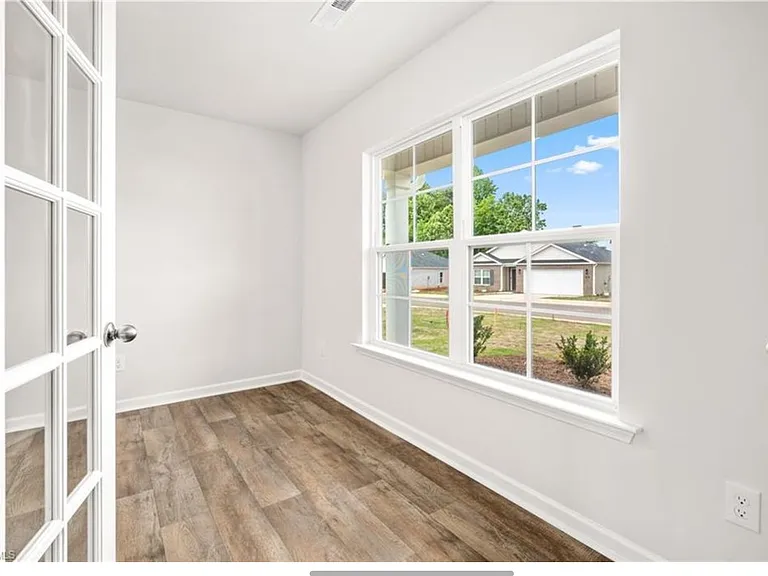 304 Aspen Place Ct — Photo 16