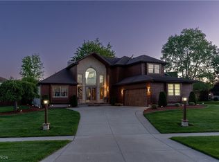 16317 Acacia Dr, Strongsville, OH