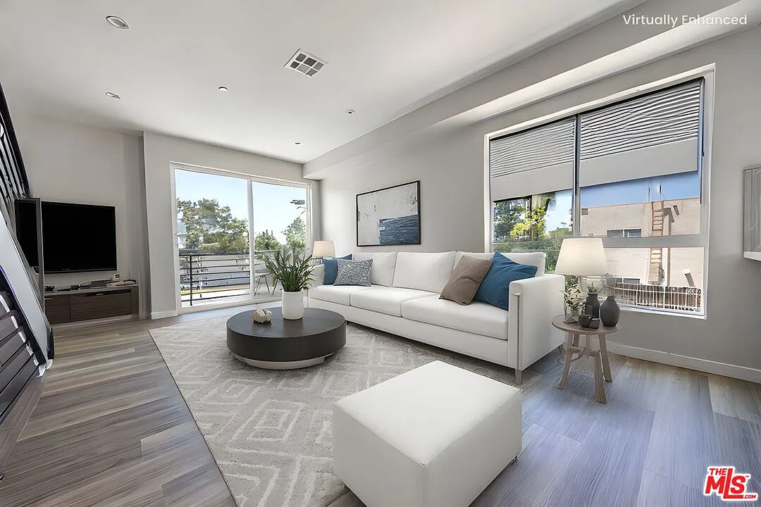 4 bed, 4.5 bath, 1698 sqft, $3,587 — Photo 1