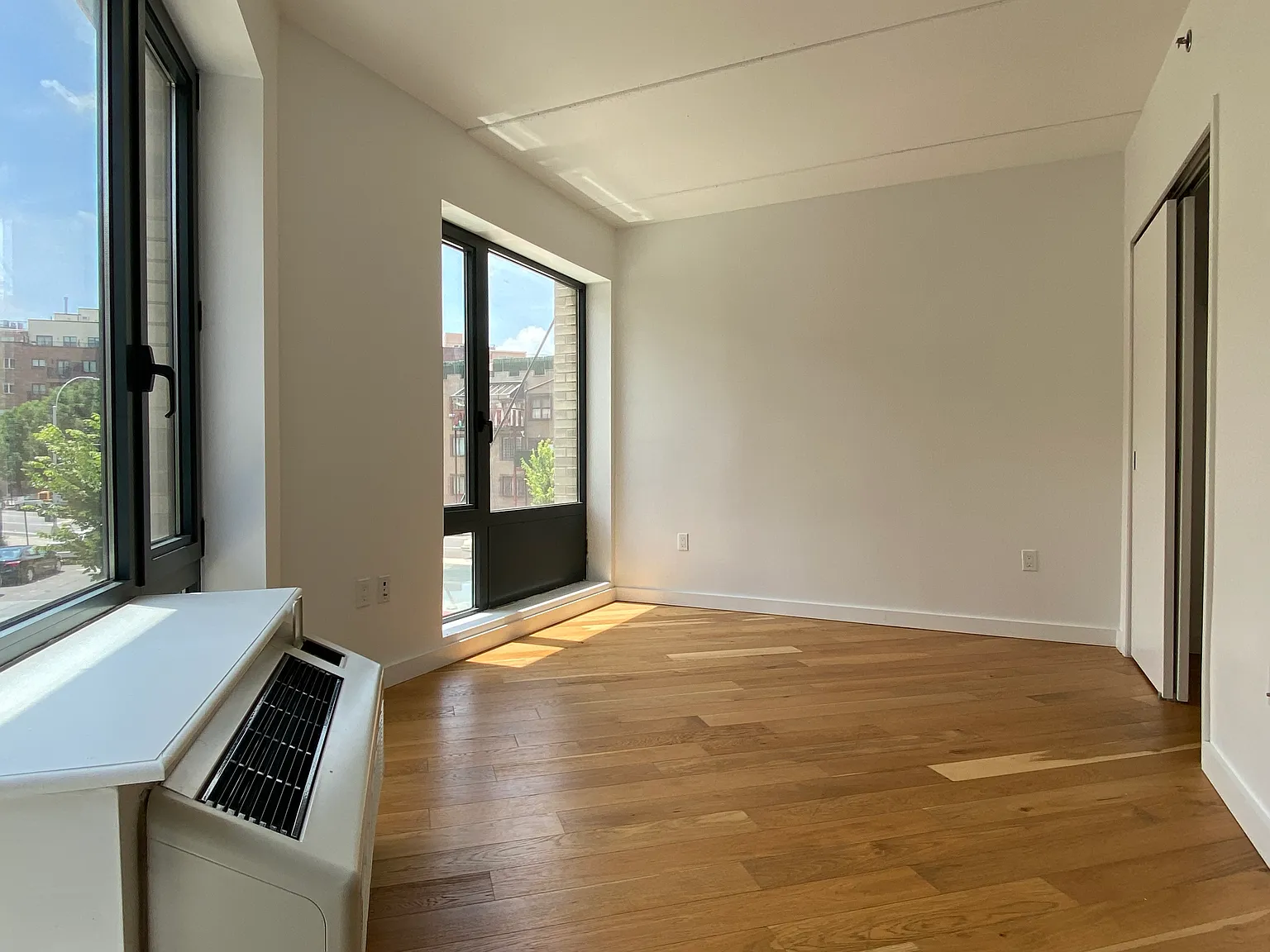 150 Union Avenue — Photo 3