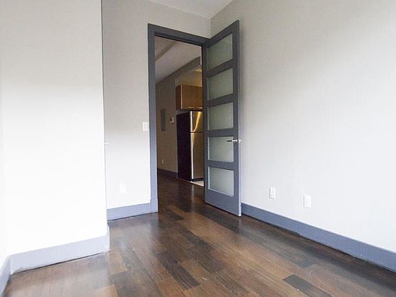 4th image of 127 Boerum St #3FF