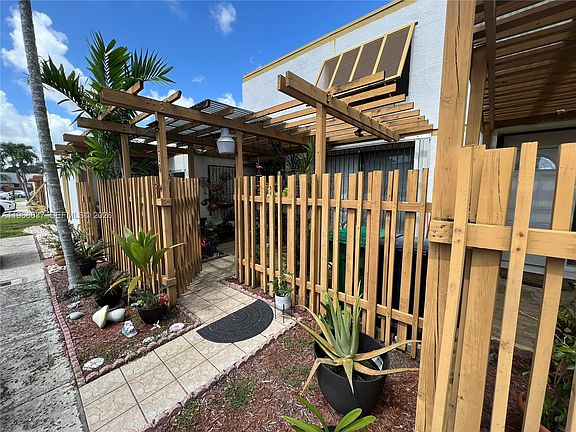 2nd image of 1218 SW 131st Place Cir W