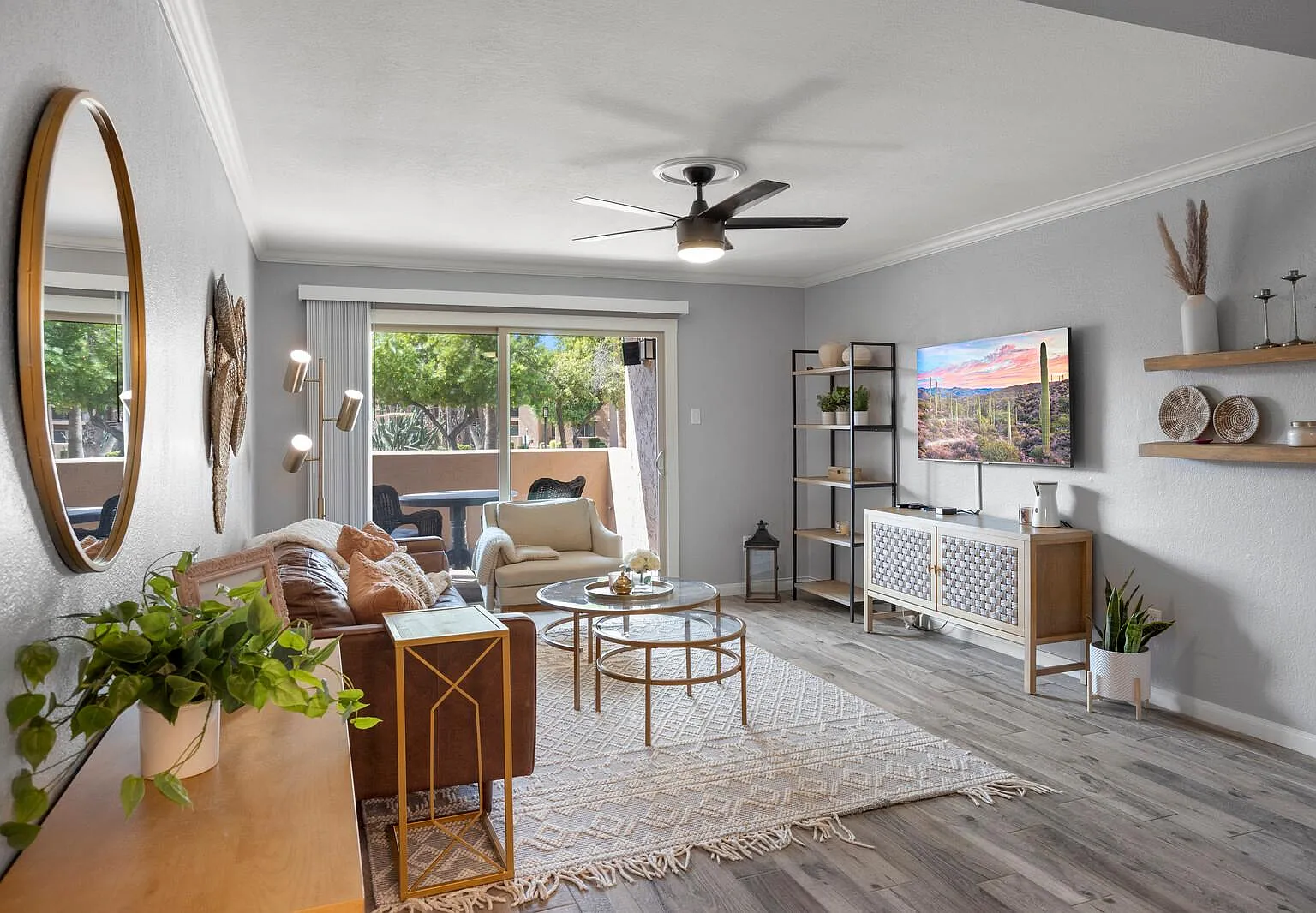 8256 E Arabian Trl — Photo 2
