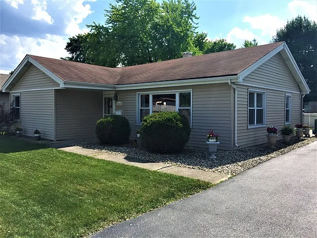 11642 S Ridgeland Ave photo 1