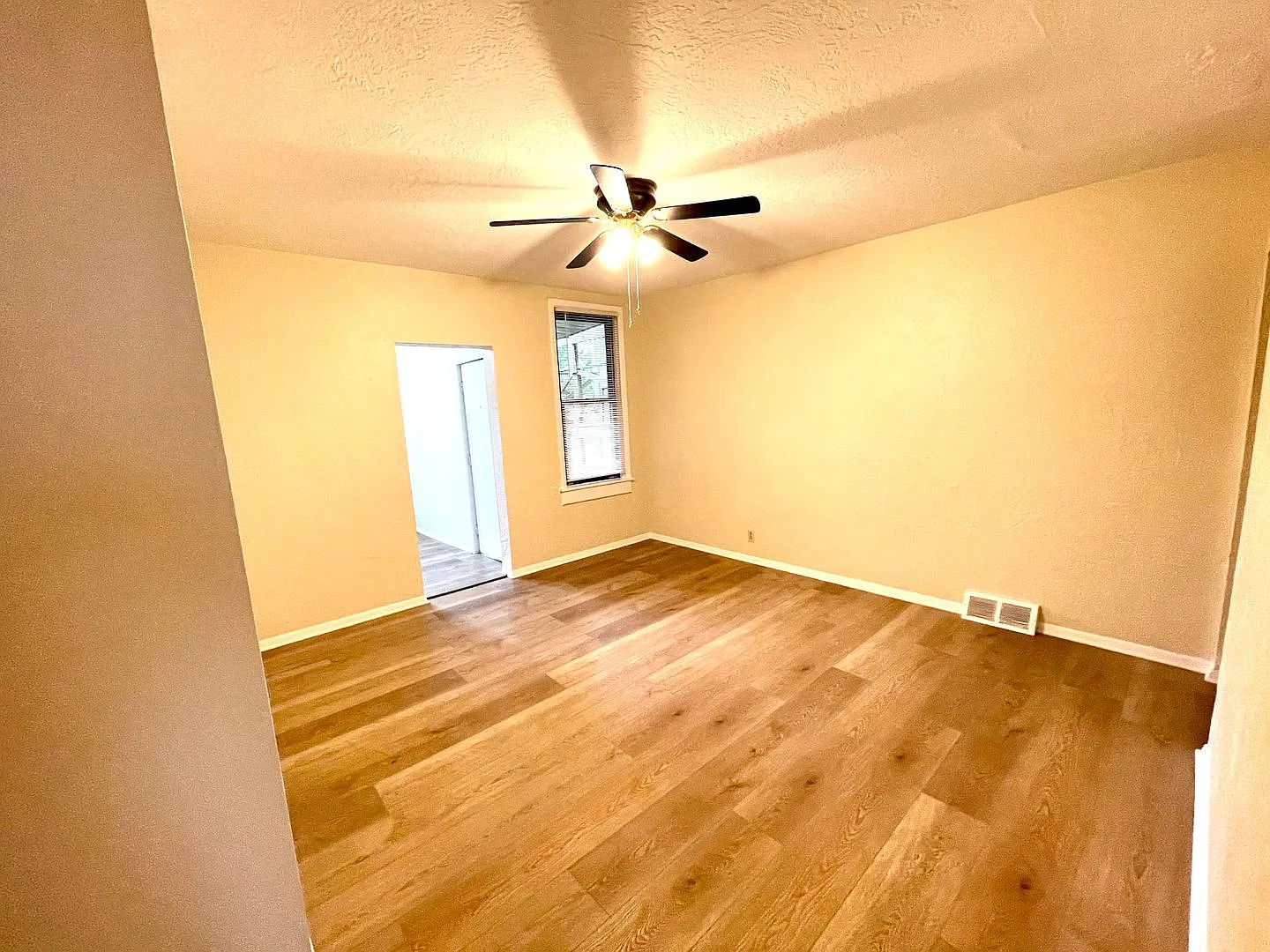 18-28 Simms Street — Photo 2