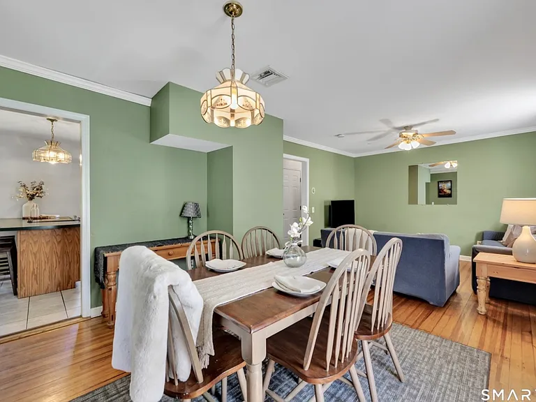 28 Maple St #2 — Photo 8