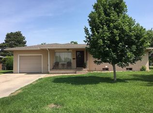 707 E Price St, Garden City, KS 67846