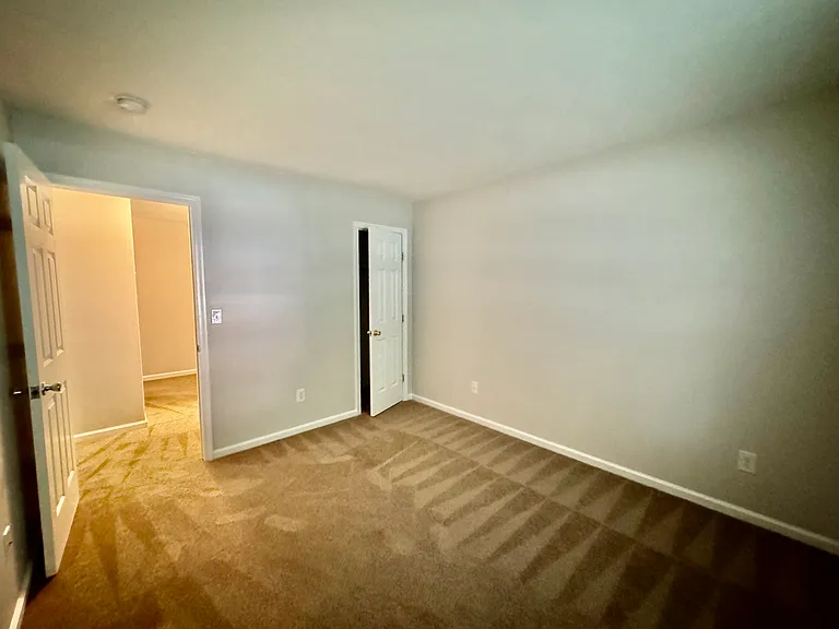 612 Oak Grove Rd — Photo 17